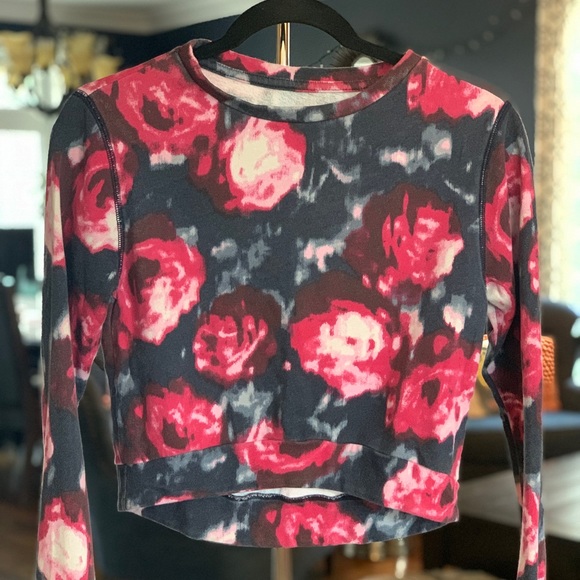 Abercrombie tee and sweatshirt duo! 😜 - Picture 2 of 9